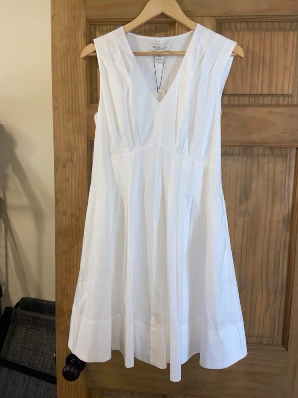 Rachel Zoe White Sleeveless V-Neck Dress